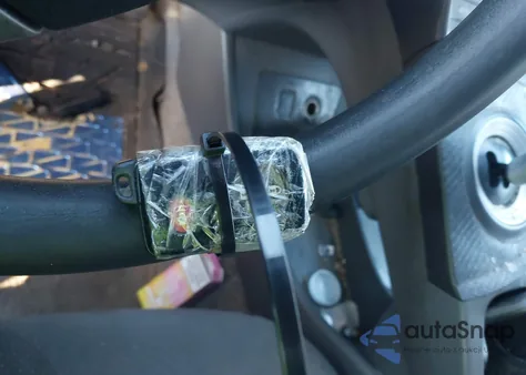 2011 Toyota Prius Three из США, поврежденный, VIN JTDKN3DU9B0255564